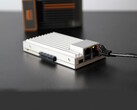 Das ZimaBoard 2 mit dem ZimaBoard 1 im Hintergrund. (Fonte immagine: IceWhale)