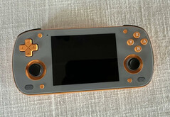 Alcuni acquirenti di Retroid Pocket Mini hanno ricevuto l'opzione di colore sbagliata. (Fonte immagine: via Joey's Retro Handhelds)