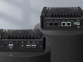 Il mini PC Topton X4H-XL vanta due porte ottiche SFP+ da 10 gigabit. (Fonte: Liliputing)