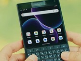 Il Titan 2 è un sosia del BlackBerry e può essere acquistato su Kickstarter (fonte: Unihertz)