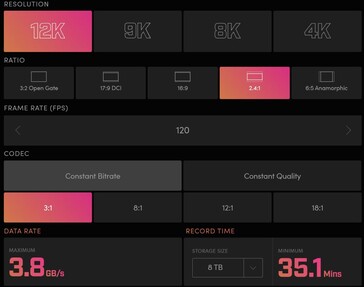 La Ursa può registrare in più rapporti d'aspetto, modalità di compressione e bitrate, tra cui 12K 2.4:1 a 120 fps. (Fonte: Blackmagic)