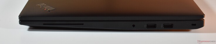 diritto: Lettore di smartcard, audio da 3,5 mm, USB-A 2.0, USB A 3.2 Gen 1, Kensington Lock