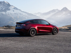 La Tesla Model Y, che costa fino a 20.000 dollari in meno, sembra stia andando a ruba negli Stati Uniti (Immagine: Tesla)