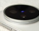 A quanto pare, anche lo zoom continuo è sulla lista delle cose da fare per lo sviluppo di Vivo X300 Ultra. (Immagine: Weibo)