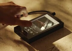 L'ultimo Sony Walkman è più grande del suo predecessore, ma promette anche un suono migliore.