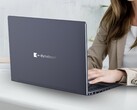 L'immagine è un'immagine ufficiale di marketing del portatile Dynabook Portege X30L della generazione precedente.