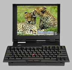 ThinkPad Butterfly: Lenovo potrebbe riportare la tastiera pieghevole ThinkPad (fonte immagine: pc.ibm.com)