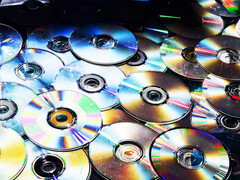 I fan non sono riusciti a far cambiare idea a Sony, ma Xbox potrebbe ora essere sufficiente a indurre l’azienda a riconsiderare la sua decisione di eliminare gradualmente i dischi.