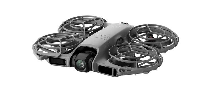Il DJI Neo 2, a scopo di confronto.