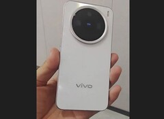 Vivo X200 Pro Mini vanta un hardware di punta in un telaio compatto. (Fonte immagine: Weibo)