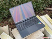Recensione del Medion Erazer Beast X40: Notebook per il gaming con RTX 4090