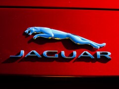 Jaguar passa alle auto elettriche e presenta la sua prima concept car, la Type 00. (Fonte immagine: Pixabay / BJB_Photos)