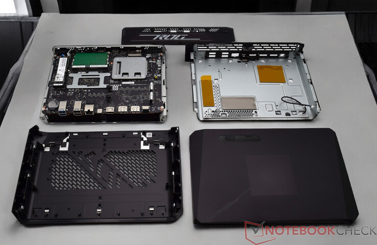 Asus ROG NUC smontato