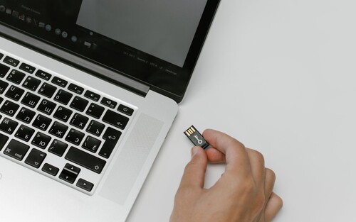 Chiave hardware su un computer portatile