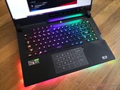 Il portatile da gioco ASUS ROG Strix Scar 15 ha subito un forte taglio di prezzo su Amazon (immagine via own)