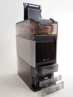 Fronte. (Fonte: Notebookcheck)