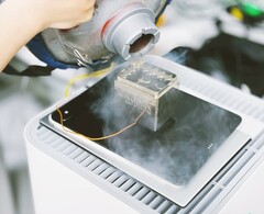 Il Apple M4 funziona in modo significativamente più veloce con un raffreddamento più potente. (Immagine: Next_Floating_Brothers, Bilibili)