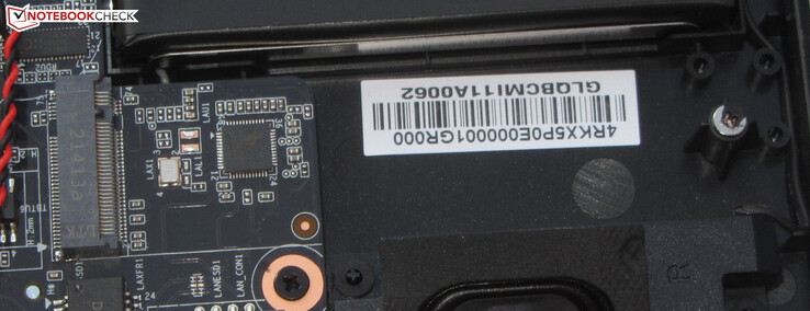 È presente uno slot per un'altra unità SSD.