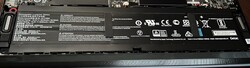 La batteria da 99,9 Wh di MSI GE66 12UHS