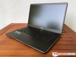 Recensione: Asus ZenBook Pro UX550VD. Modello di test fornito da Campuspoint.