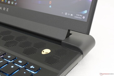 Il pulsante di accensione dell'Alienware purtroppo non funge da lettore di impronte digitali