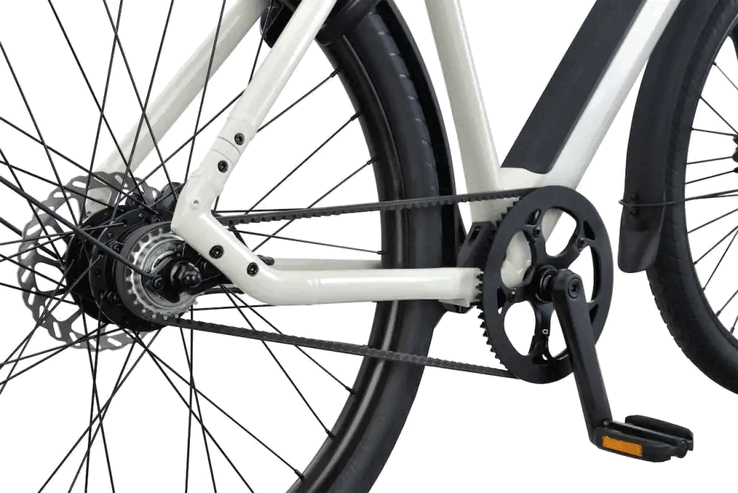 Raleigh One è dotato di una trasmissione a cinghia in carbonio Gates per una manutenzione ridotta e un funzionamento senza grasso (fonte: Raleigh)