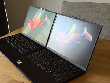 OLED (a sinistra) vs. IPS (a destra)