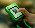 Il Freckle Phone è stato progettato appositamente per le mani dei bambini.
