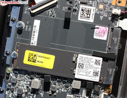 Un secondo slot M.2 22x60 è libero e consente di aggiungere un'altra unità SSD.