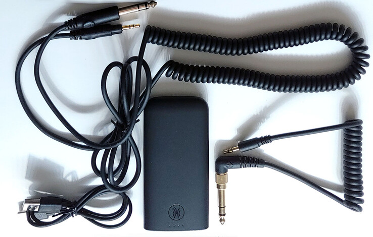 Trasmettitore e cavi. (Fonte: Notebookcheck)