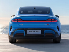 Xiaomi SU7 (2026) nel nuovo colore Capri Blue: la berlina sportiva elettrica sta ricevendo più di un semplice lifting. (Fonte: Xiaomi)