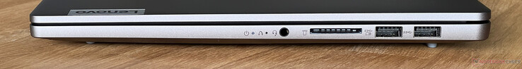 A destra: jack audio da 3,5 mm, lettore di schede SD, 2x USB-A 3.2 Gen 1 (5 GBit/s, 1x alimentato)