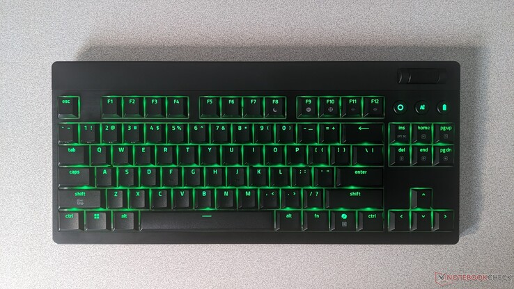 Vista dall'alto del BlackWidow V4 HyperSpeed TKL