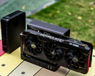 Il GPD Box e il GPD G2 (entrambi raffigurati con una GPU) possono essere acquistati in bundle a partire da 1.837 dollari