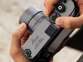 Leica ripropone tre fotocamere in "Metal Gray".