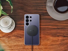 Il nuovo caricatore wireless Magnet di Samsung supporta fino a 25W sull'S26 Ultra