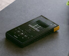 Il Walkman NW-ZX707 è dotato di Android 12 e di un display da 5 pollici. (Fonte: Sony)