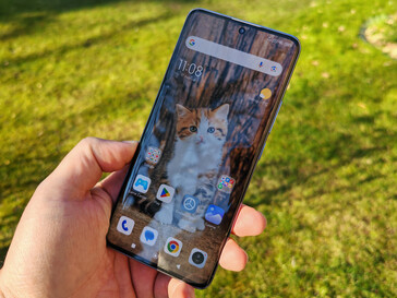 Xiaomi Redmi Note 14 Pro+ 5G sotto il sole