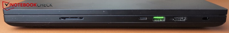 A destra: Lettore di schede SD, USB-C Thunderbolt 4, HDMI 2.1, Kensington