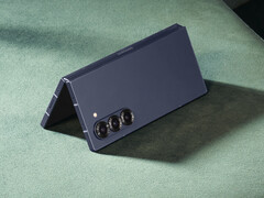 Galaxy Z Fold6 dovrebbe essere uno dei primi a ricevere One UI 8 quest'estate. (Fonte immagine: Samsung)