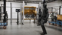 Per la prima volta, Figure AI ha consegnato il suo robot umanoide, Figure 02, a un cliente sconosciuto, secondo l'azienda. (Fonte: YouTube / Figure)
