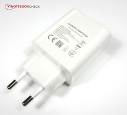 Il caricabatterie USB SuperCharge da 22,5 W