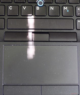 Il touchpad e il trackpoint sono un po' troppo sensibili alla prima accensione, ma sono ottimi.