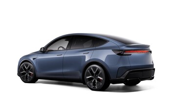 Modello 3 in Frost Blue Metallic.