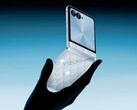 Motorola starebbe lavorando a un telefono flip con cristalli Swarovski (Fonte: Ytechb)