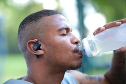 La classificazione IP54 contro schizzi e sudore significa che possono essere utilizzati come auricolari per l'allenamento (fonte: Beyerdynamic)