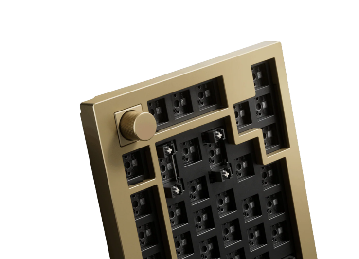 Keychron Q1 HE Copper Edition senza keycaps e interruttori. (Fonte: Keychron)