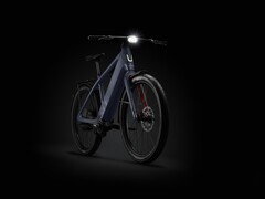 La bicicletta elettrica Stromer ST7 Alinghi Red Bull Racing Edition ha un'autonomia fino a 260 km (~110 miglia). (Fonte: Stromer)