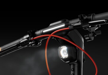 Lo scooter elettrico Segway Max G3 Plus è dotato di un faro anteriore da 6 watt con accensione automatica.