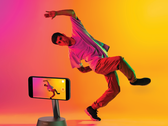 Belkin Stand Pro con tracciamento automatico per iPhone è il primo accessorio DockKit al mondo. (Fonte immagine: Belkin)